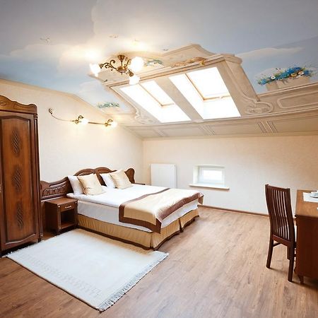 Mini-Hotel Guest House Inn Лвив Стая снимка