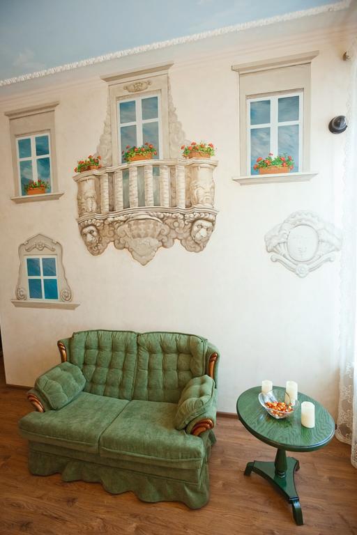 Mini-Hotel Guest House Inn Лвив Екстериор снимка