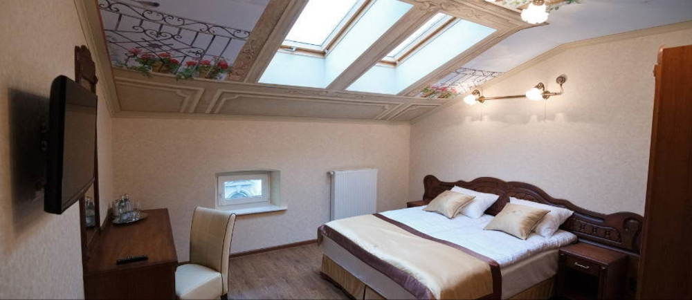 Mini-Hotel Guest House Inn Лвив Екстериор снимка
