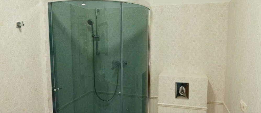 Mini-Hotel Guest House Inn Лвив Екстериор снимка
